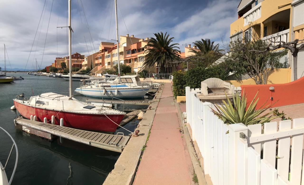 Marina Les Pieds Dans L Eau Le Barcarès Exterior foto