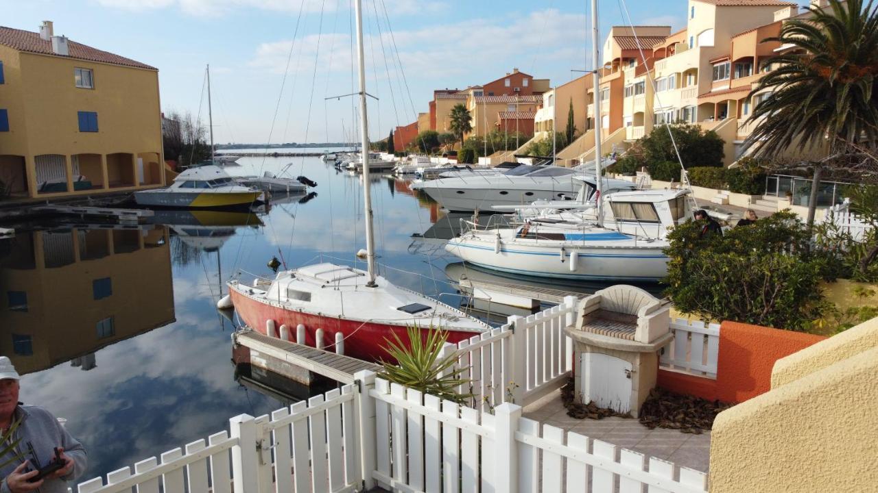 Marina Les Pieds Dans L Eau Le Barcarès Exterior foto